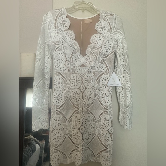 White Lace Dress - Picture 4 of 9